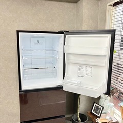 ☑︎ご成約済み🤝 Hisense 大型3ドア冷蔵庫✨ 上品なガラスブラウン🥃の画像