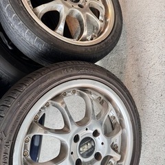 車のパーツ タイヤ、ホイールの画像