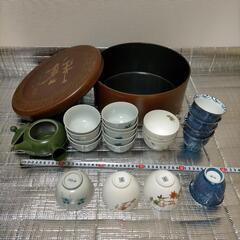 【3/29-30限定価格】

茶櫃 ＋ 鈴蘭 急須 ＋ 湯呑 茶...