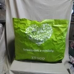 グリーンの大袋に入ったレディーストップス福袋無料‼️お話し中です。