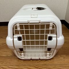 ペットキャリーケース