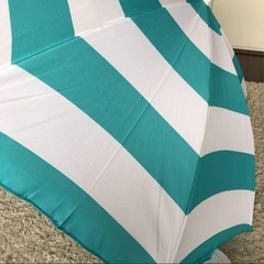 おしゃれなパラソルの画像