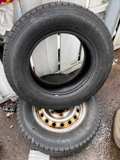 車のパーツ タイヤ、ホイール