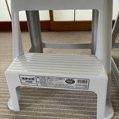 軽量ステップ　踏み台　耐荷重：約100Kg　まとめて2台　ほとんど未使用の画像