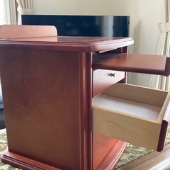 家具　引き出し　木製の画像
