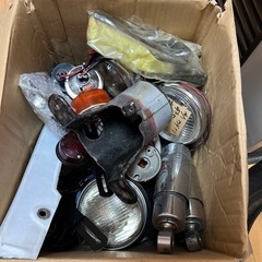 スーパーカブ 純正リアホイール、ウィンカー、フロントサス、その他諸々 の画像