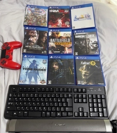 PS4本体、ソフト、コントローラー、キーボード、スピーカー