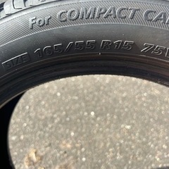 車のパーツ タイヤ、ホイール