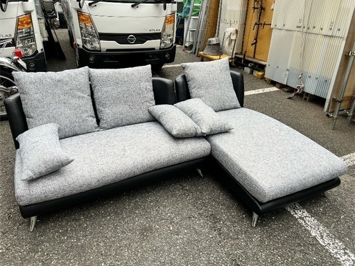 SALE‼️￥13200(税込) ３人掛けカウチソファ　グレー