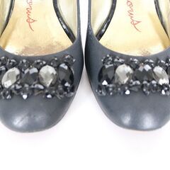 【Odette E ODILE】黒ビジュー付パンプス　サイズ24cmの画像