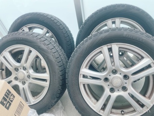 車のパーツ タイヤ、ホイール