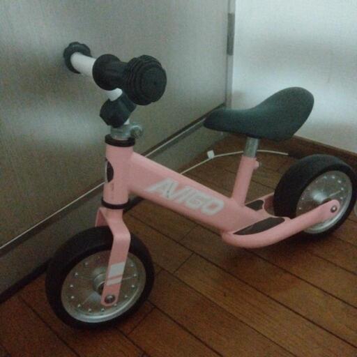 ストライダー　バランスバイク