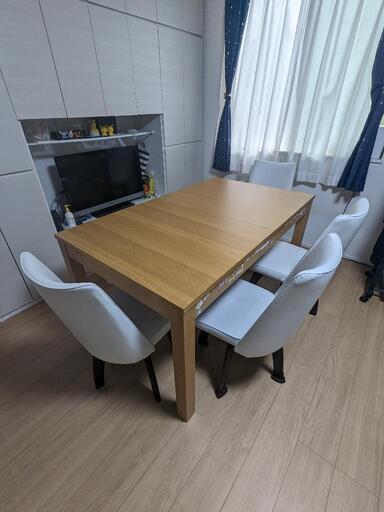 ※交渉中※ダイニングテーブルセット　IKEA  BJURSTA 回転椅子四脚