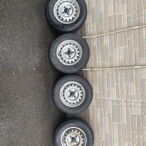 【取引中】車のパーツ タイヤ、ホイール