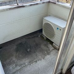 ベランダ部分の塗装のお仕事です。1式20,000円でお願いいたします！！の画像