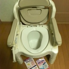 安寿　トイレ　介護トイレ　白　ベージュ　介護用トイレ　ポーダブルトイレの画像
