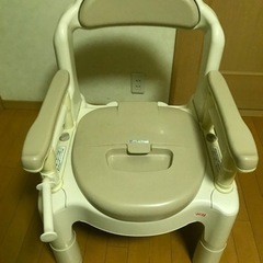 安寿　トイレ　介護トイレ　白　ベージュ　介護用トイレ　ポーダブルトイレの画像
