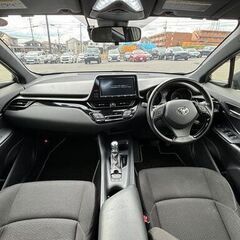 【自社ローン120回払い可能！】【頭金・保証人不要！】トヨタ CH-R　ハイブリッド1.8S LEDパッケージ.   の画像