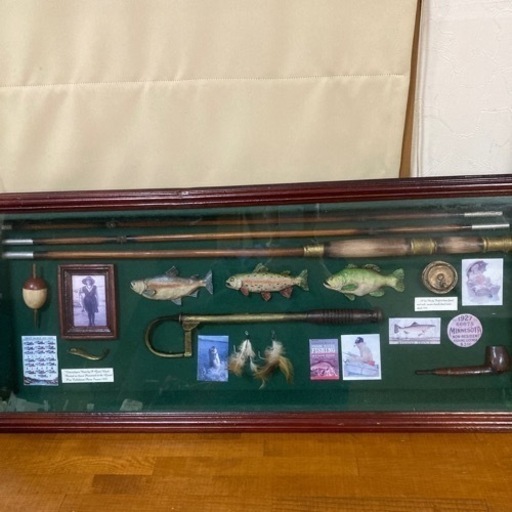美品 即決 釣り フィッシング 壁 掛け オブジェ ★ アンティーク 置物 釣具 大型 ガレージ 店舗インテリア 趣味部屋に★    大きさ８５✖️３５✖️１０の大型インテリア