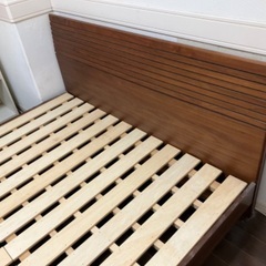 ベッドフレームの画像