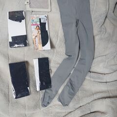 ④Tシャツ　レディース　サイズM　学校の部活で着てた物　ソフトボールイベント柄　家族が使用しないので出品します  部屋着でも使用してたので伸びているかもしてません  作業着等に、又は古着として納得出来る方へ　他に小物入れ、タイツ、ストッキング等の画像