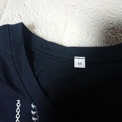 ⑤Tシャツ　レディース　サイズM　学生の時着てた物　この柄が好きな方はご検討下さい。　部屋着でも使用してたので伸びているかもしてません  作業着等に、又は古着として納得出来る方へ　他に靴下、タイツ、ハイソックス、ショートストッキング等の画像