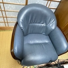 シングルソファ、あげます