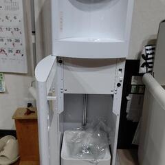 500円に！ フレシャスウォーターサーバーホワイト 譲渡書類付きの画像