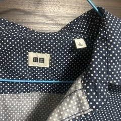 ユニクロカジュアルシャツ100円の画像