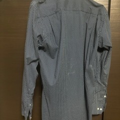 ユニクロカジュアルシャツ100円の画像