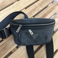 Guess ショルダーバックの画像