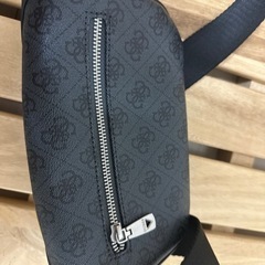 Guess ショルダーバックの画像