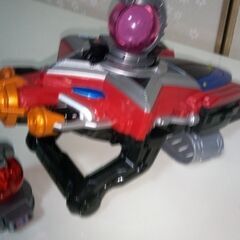 バンダイ仮面ライダー変身なりきりグッズセットと宇宙戦隊キュウレンジャー変身なりきりセットの画像