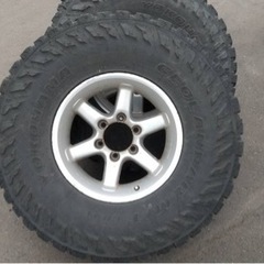 車のパーツ タイヤ、ホイールの画像