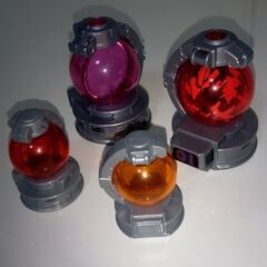 バンダイ仮面ライダー変身なりきりグッズセットと宇宙戦隊キュウレンジャー変身なりきりセットの画像
