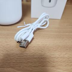 新品ワイヤレス加湿器 ホワイト 　車 家庭 学校 オフィス NightLlight 長時間 除菌 静音 肌乾燥 空焚き防止 乾燥 花粉対策 A-510　数量限定　激安の画像