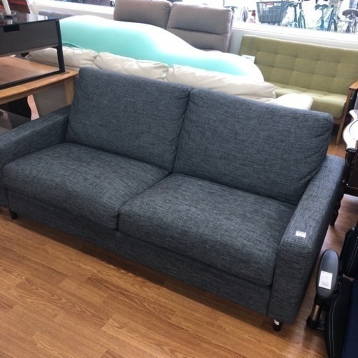 2人掛けソファー売ります‼︎