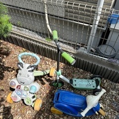 ウォーカー　手押し車　幼児