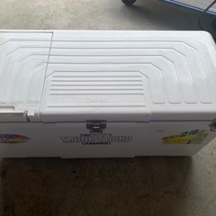 DAIWAフィッシングクーラーbox  