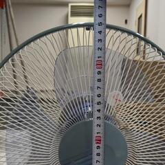 扇風機②　家電 季節、空調家電 扇風機の画像