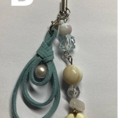 チャーム、ピアスの画像