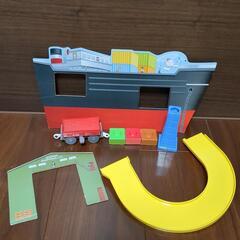 プラレールトーマス　クランキーの大きな港の画像