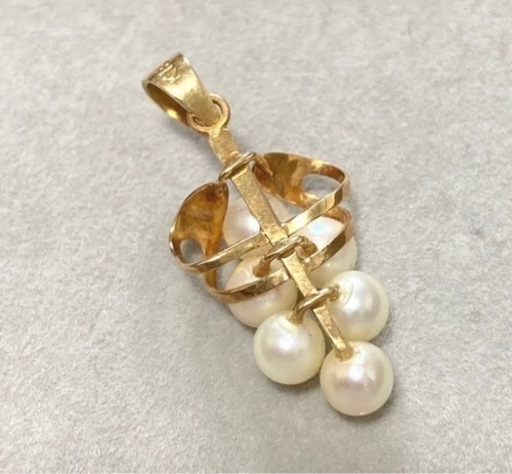 ネックレストップ パール K18 葡萄 デザイン 2.9cm 1.8g ゴールド