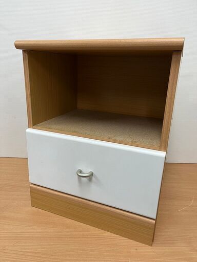 ニトリ ナイトテーブル 収納棚