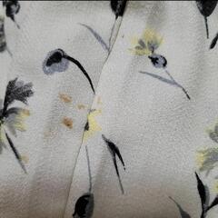 noela デイジー柄 トップス 石原さとみ着用デザインの画像