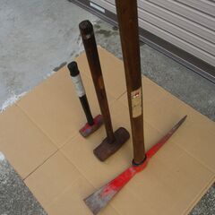 ハンマー、ツルハシなどセットで