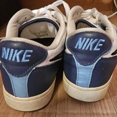 NIKE エアフォース スニーカーの画像