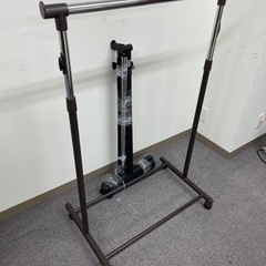 ハンガーラックの画像