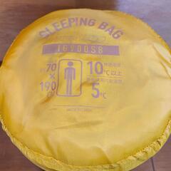 美品　寝袋　シュラフ　化繊　3シーズン用　④の画像