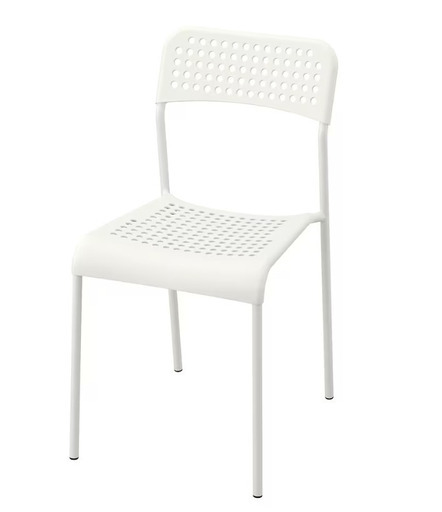 IKEA　白い椅子 8脚 で4000円　組立済　スタッキング可能